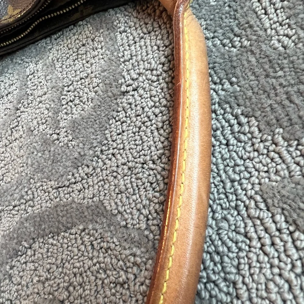 Louis Vuitton Vintage Bag - excellent condition!! - Picture 5 of 8